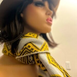 UPS Geometric Mustard/Gray Scarf